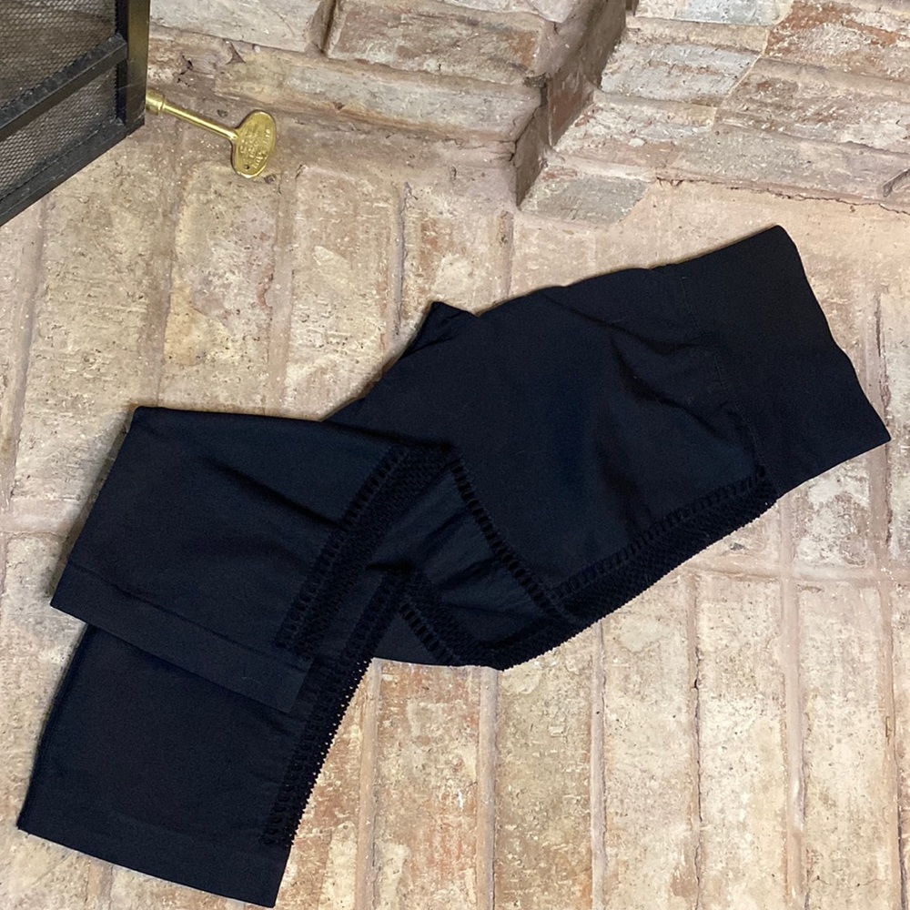 Black Cropped Leggings